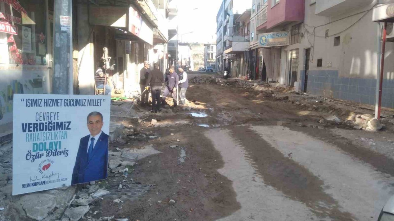 Başkan Kaplan “Koçarlı’da kaldırımsız ve bozuk sokak kalmayacak”