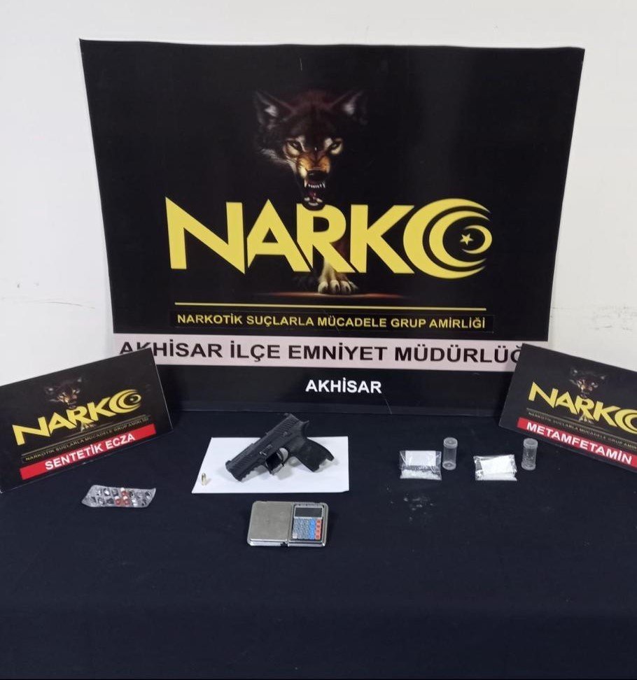 Manisa’da uyuşturucu operasyonu: 3 gözaltı