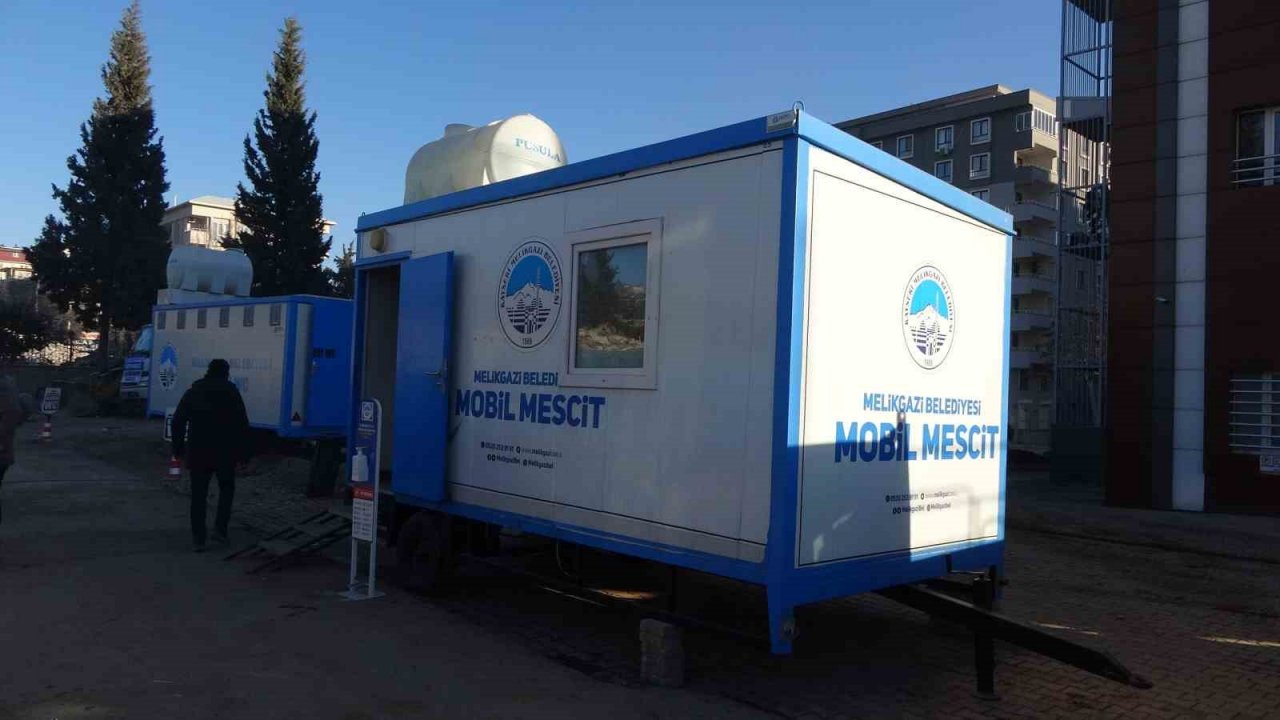 Melikgazi’den depremzedelere ‘mobil yardım’