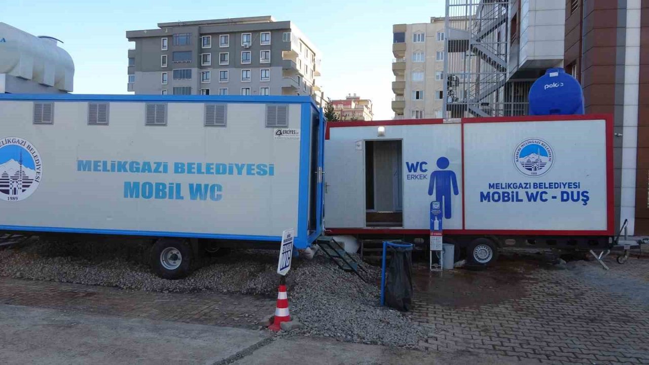 Melikgazi’den depremzedelere ‘mobil yardım’