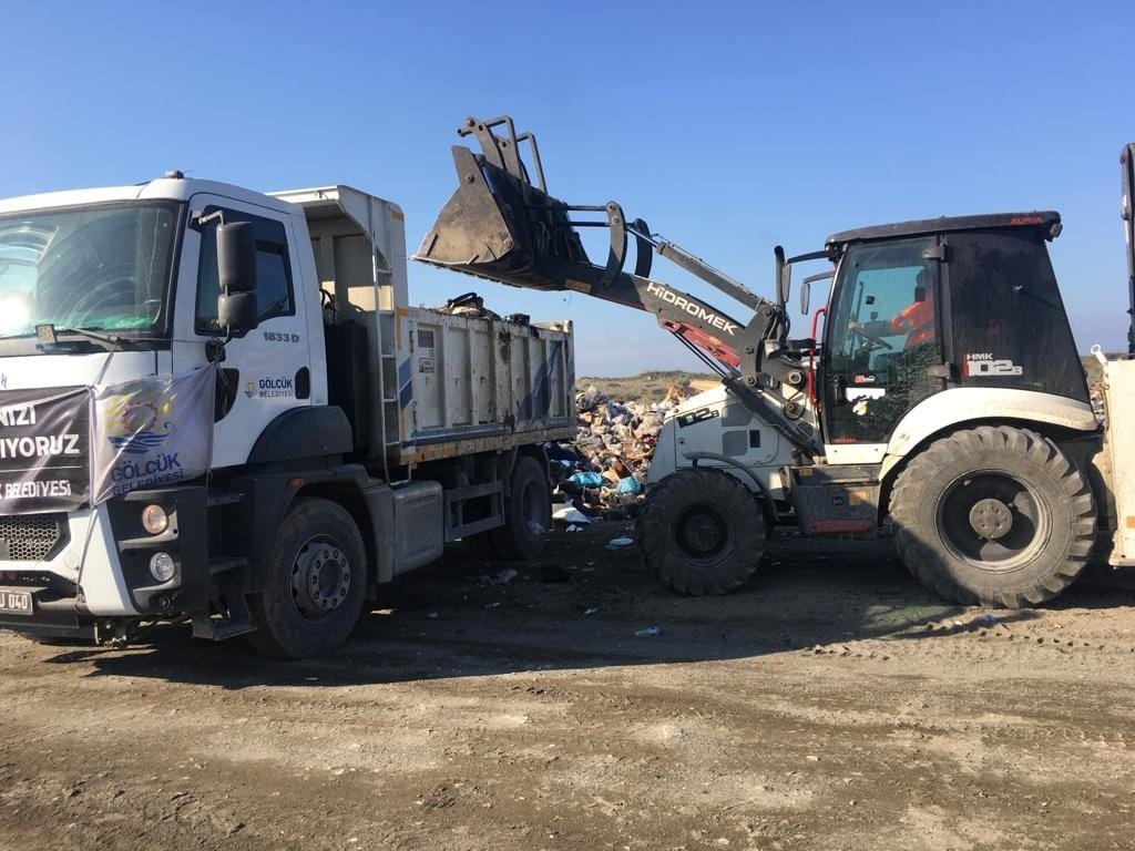 Hatay’da dezenfeksiyon ve ilaçlama çalışmaları sürüyor
