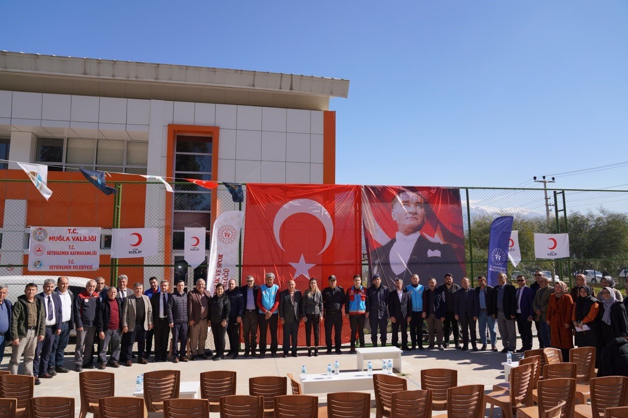 Seydikemer’de depremde vefat edenler için dua edildi