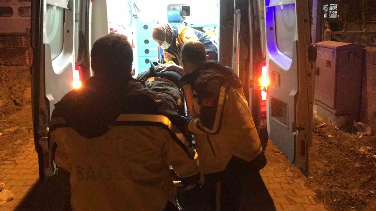 Yüksekten düşen alkollü şahıs ekipten özür diledi