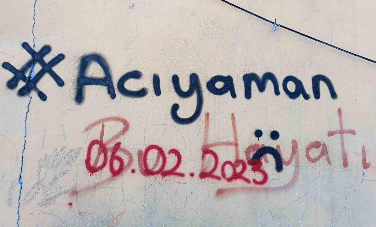 Adıyaman, acısını duvarlara yazdı: ’Acıyaman’