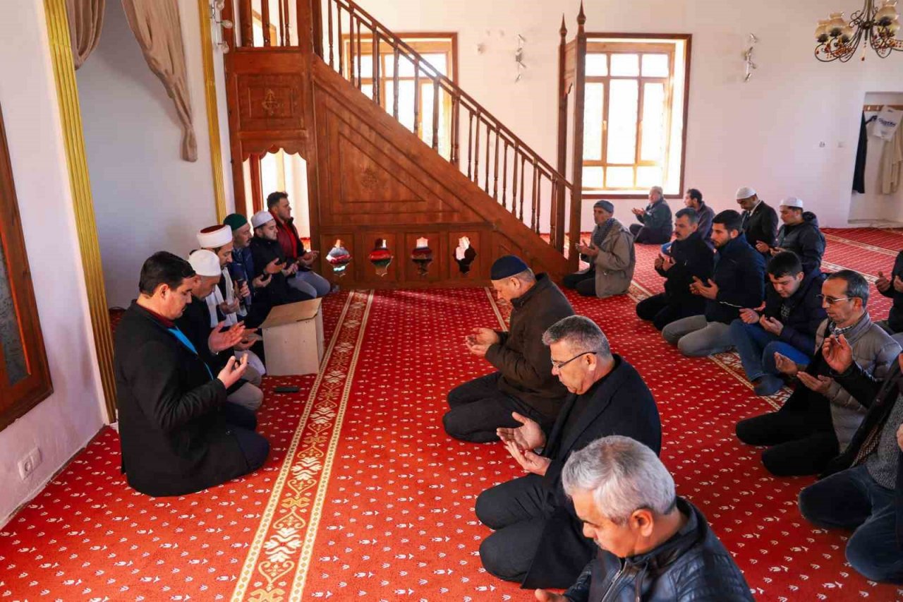 Karatepe Şehitleri dualarla anıldı