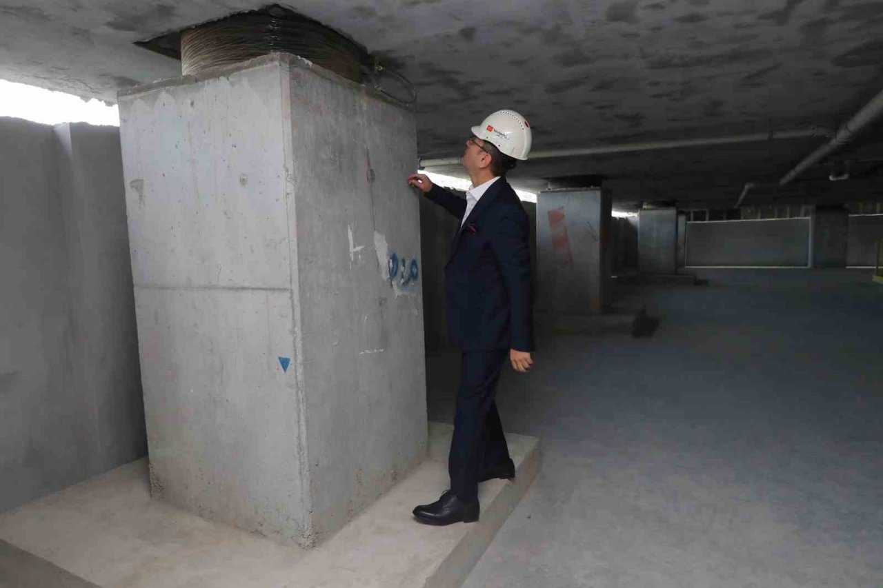 Başakşehir Belediye Başkanı Kartoğlu: “İzolatörü konutlar depremin yıkıcı etkisini önlüyor”