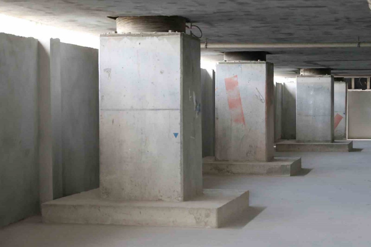 Başakşehir Belediye Başkanı Kartoğlu: “İzolatörü konutlar depremin yıkıcı etkisini önlüyor”