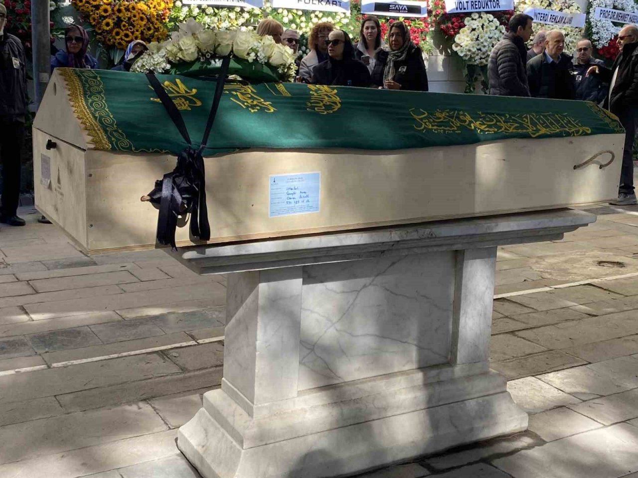 Güngör Mengi son yolculuğuna uğurlandı