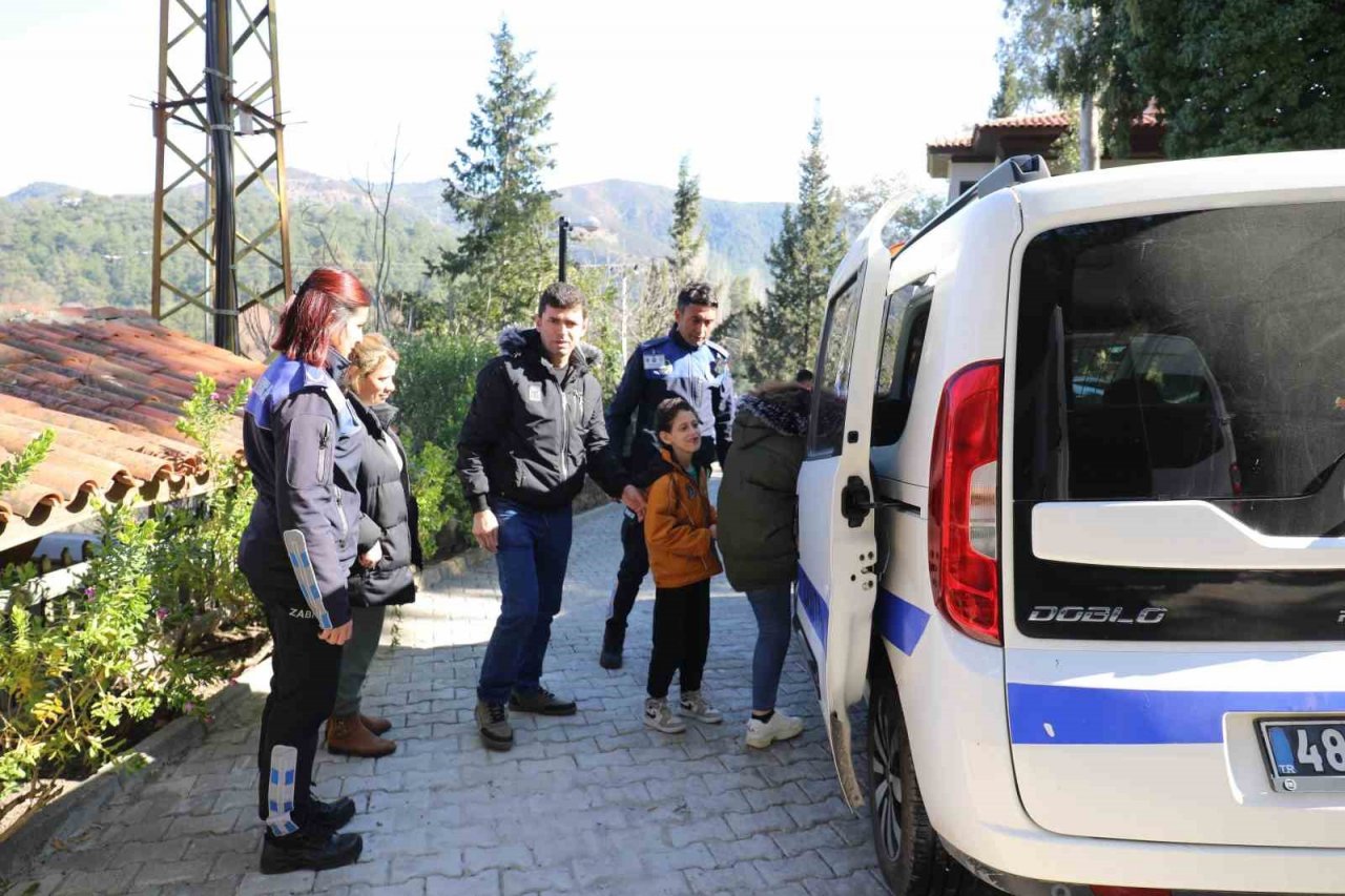 Başkan Oktay engelli depremzedelerle buluştu