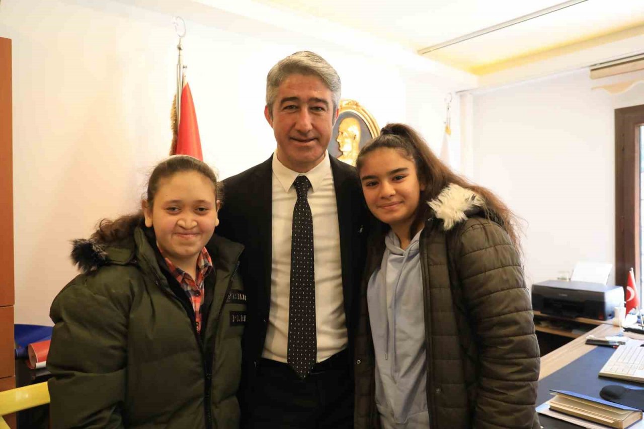 Başkan Oktay engelli depremzedelerle buluştu