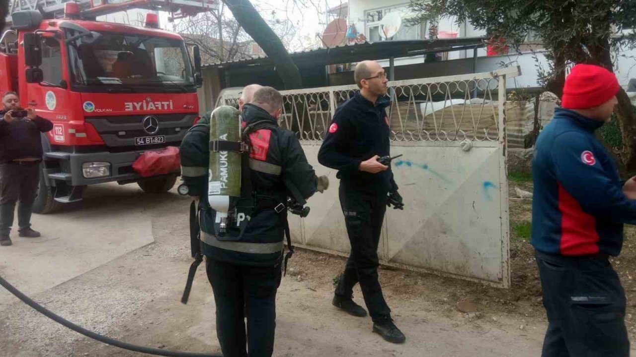 Sakarya’da ev yangını