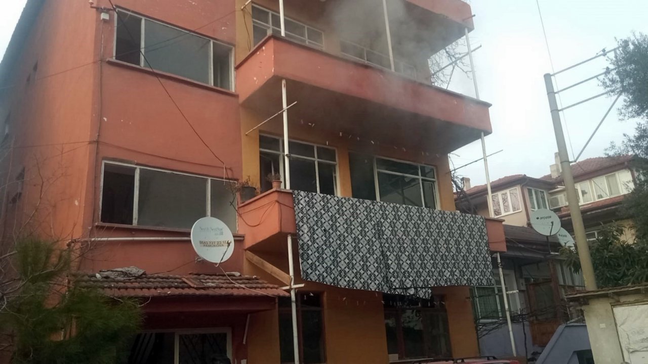Sakarya’da ev yangını