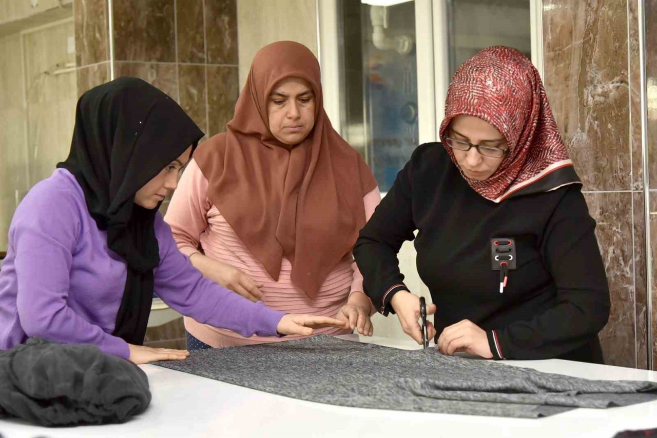 Kadın kooperatifinden girişimci kadınlar depremzedeler için seferber oldu