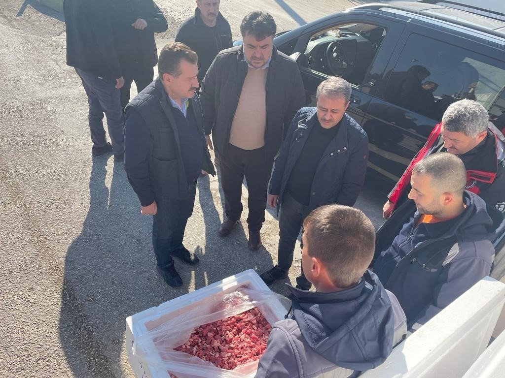 Havran Belediye Başkanı Emin Ersoy deprem bölgesine gitti