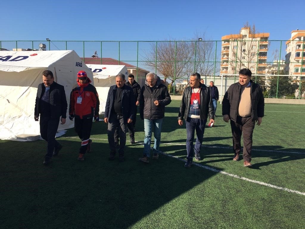 Havran Belediye Başkanı Emin Ersoy deprem bölgesine gitti