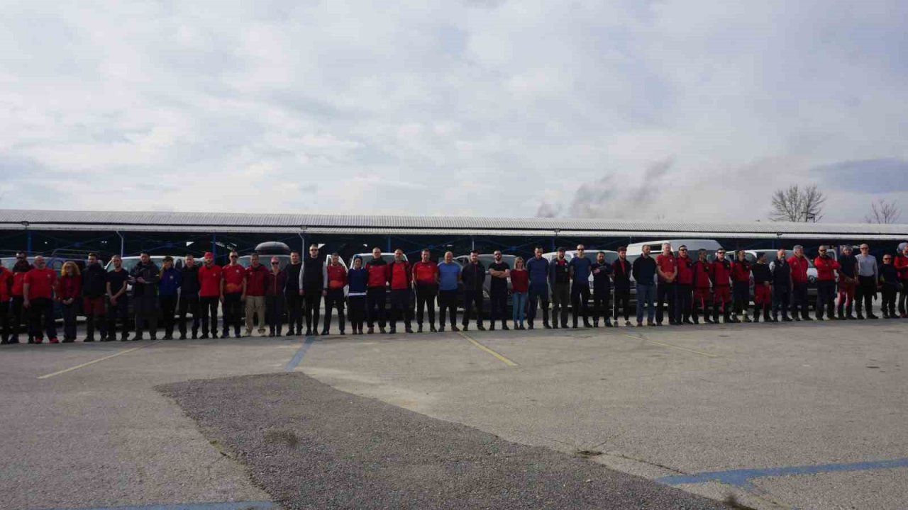 Deprem bölgesindeki çalışmalarını tamamlayan Bosna Hersek ekibi ülkesine döndü