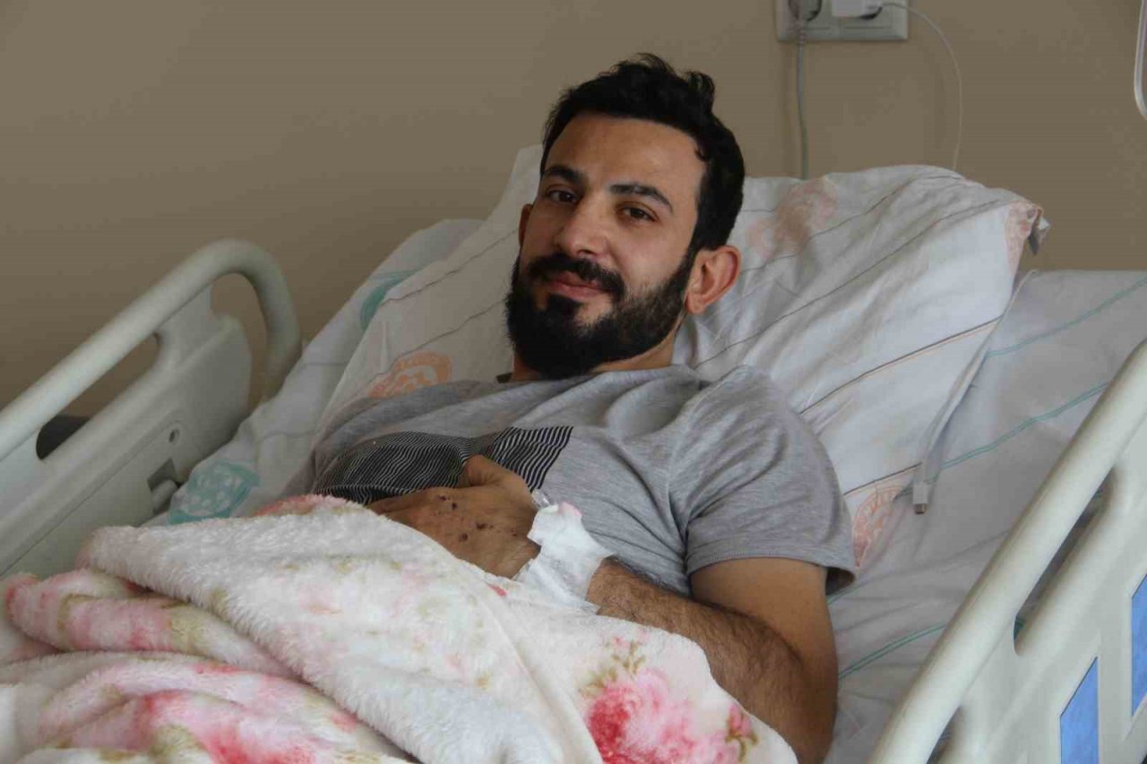 102 saat sonra enkazdan çıkarılan depremzede: “Delirmek üzereydim”