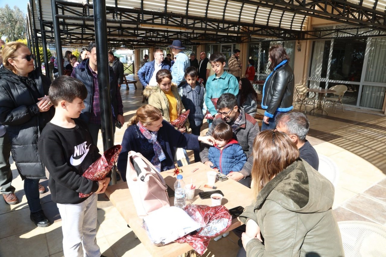 Rektör Hotar’dan depremzede misafirlere ziyaret