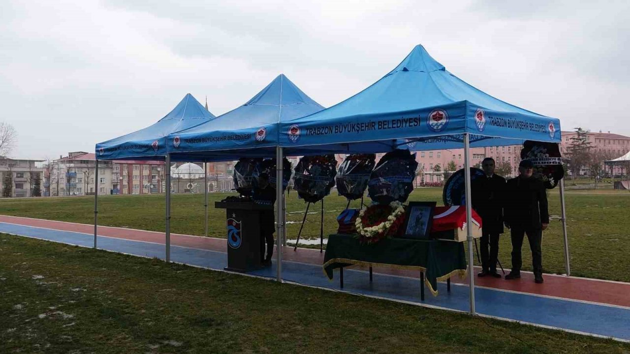 Ahmet Suat Özyazıcı için tören düzenlendi