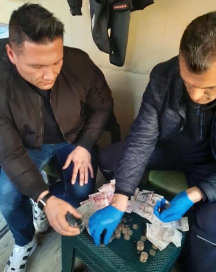 1 saat dilendi 255 lirayı cebe koydu