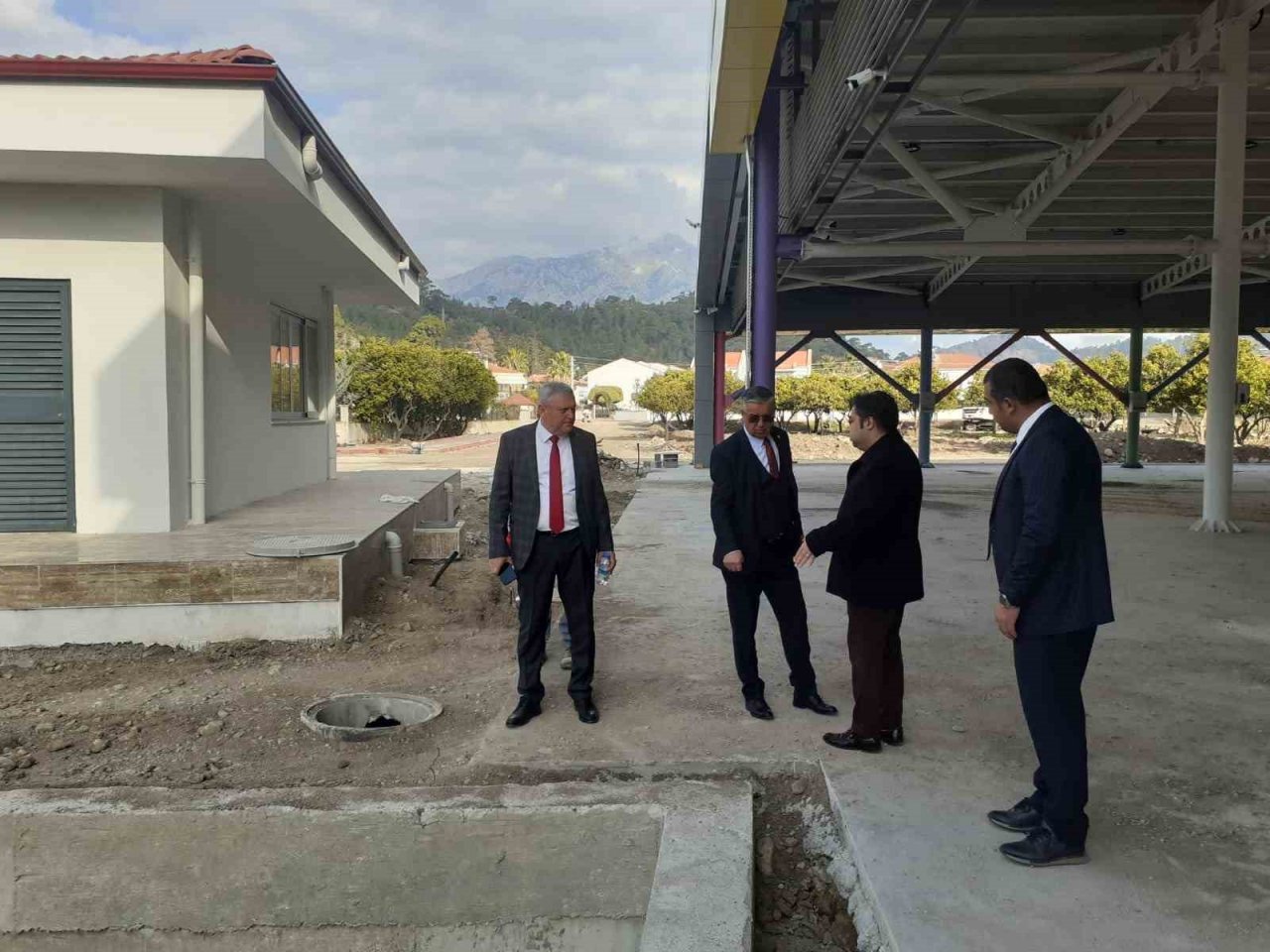 Çamyuva kapalı pazar yerinde sona doğru