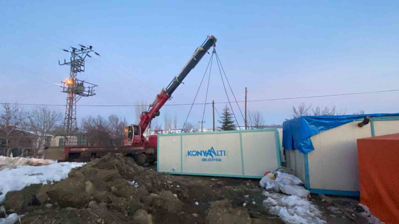 Deprem bölgesine konteyner desteği