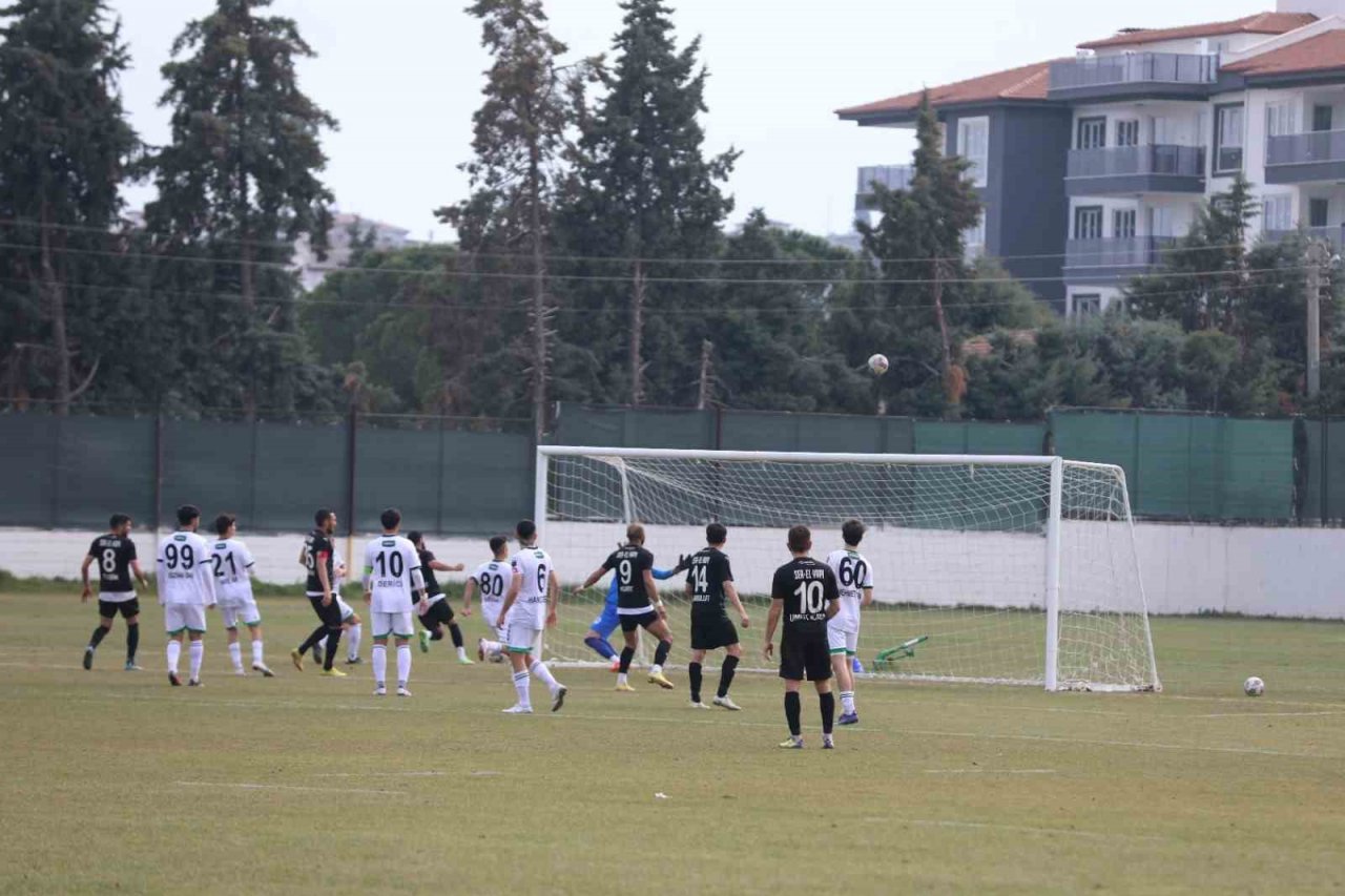 Altaş Denizlispor: 5 - Efeler 09 SFK: 3