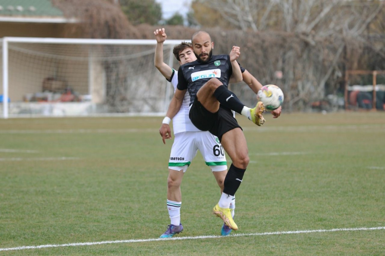 Altaş Denizlispor: 5 - Efeler 09 SFK: 3