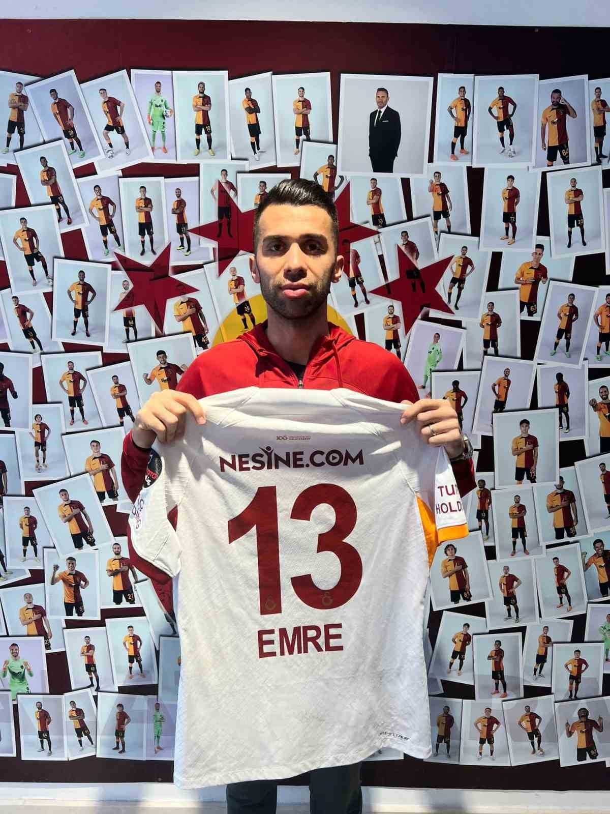 Emre Taşdemir, Fatih Karagümrük maçında gol attığı formayı depremzedeler için bağışladı