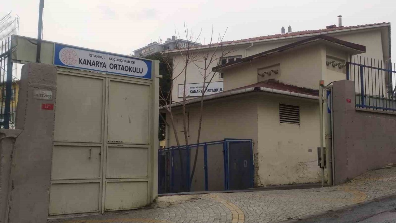 Tahliye kararı verilen okullarda taşıma işlemi başladı