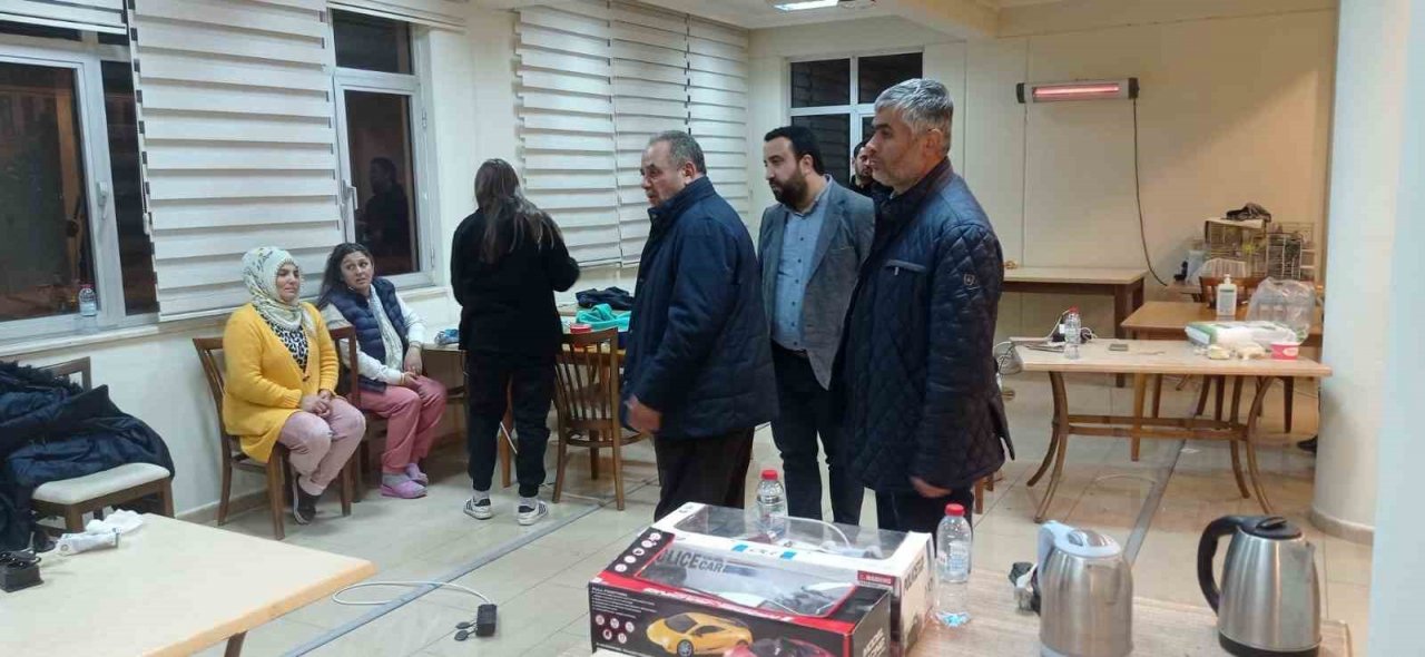 Özçelik-İş Sendikası Genel Başkanı Değirmenci: "7 bin üyemize 15 milyon TL’lik yardım yapıyoruz"