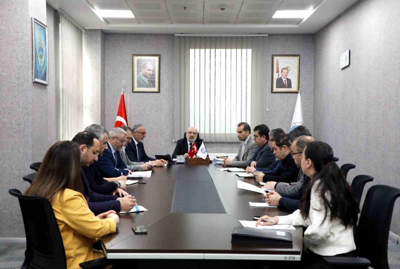 KAYÜ Deprem ve Afet Koordinasyon ve Kriz Yönetim Kurulu Toplantısı Yapıldı