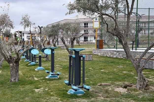 Yeni parklar Kuşadası’na nefes oluyor