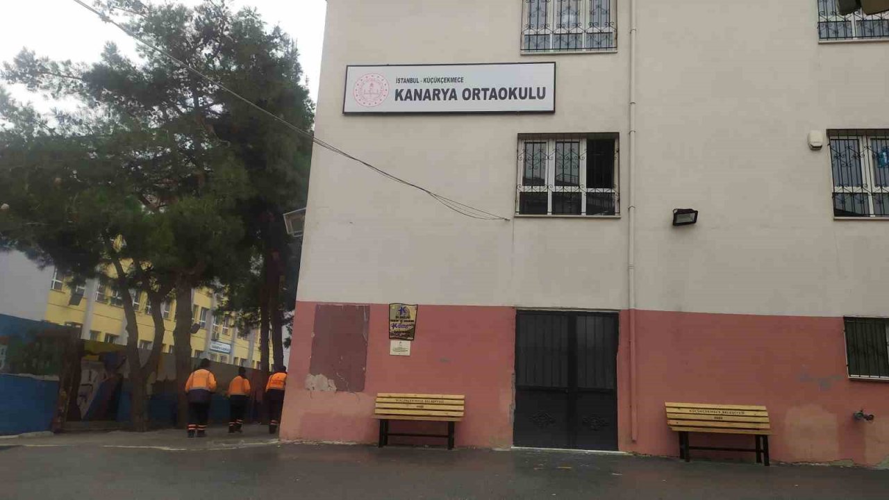 Tahliye kararı verilen okullarda taşıma işlemi başladı