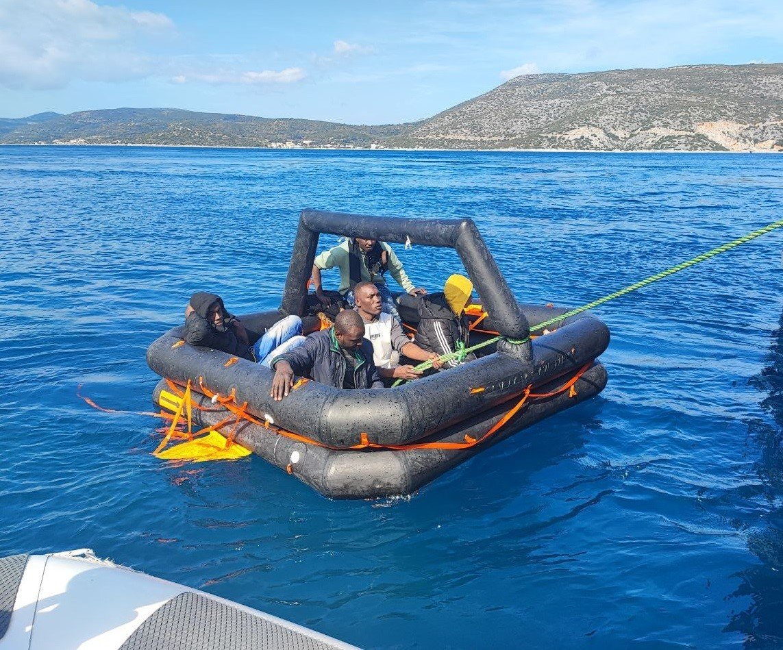 Aydın’da 23 düzensiz göçmen kurtarıldı