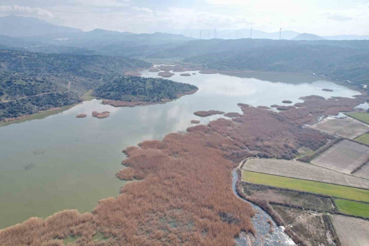 Azap Gölü’nün havadan manzarası mest etti