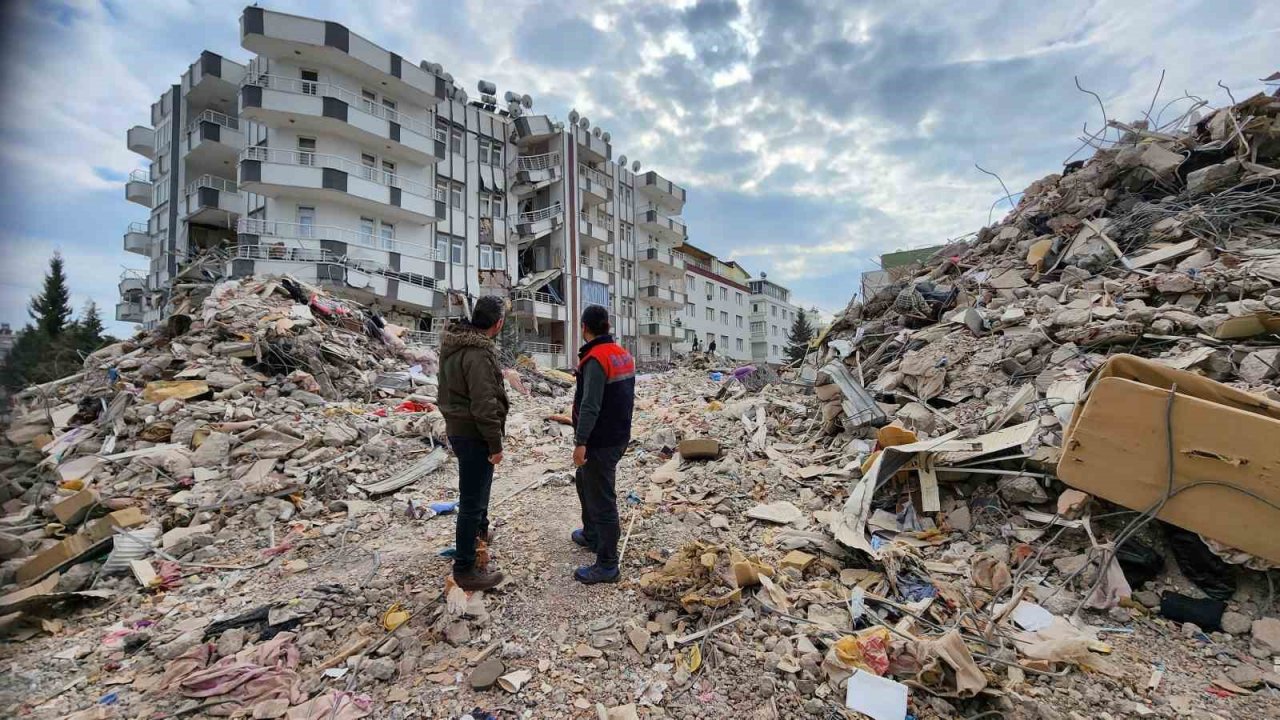 Adıyaman’ı inceleyen akademisyenler: "Şehirlerimizi kayalık bölgelere taşımamız gerekiyor"