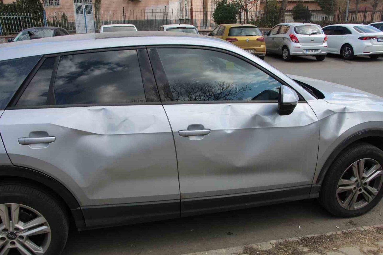 Batman’da park halindeki lüks otomobillere zarar verdiler