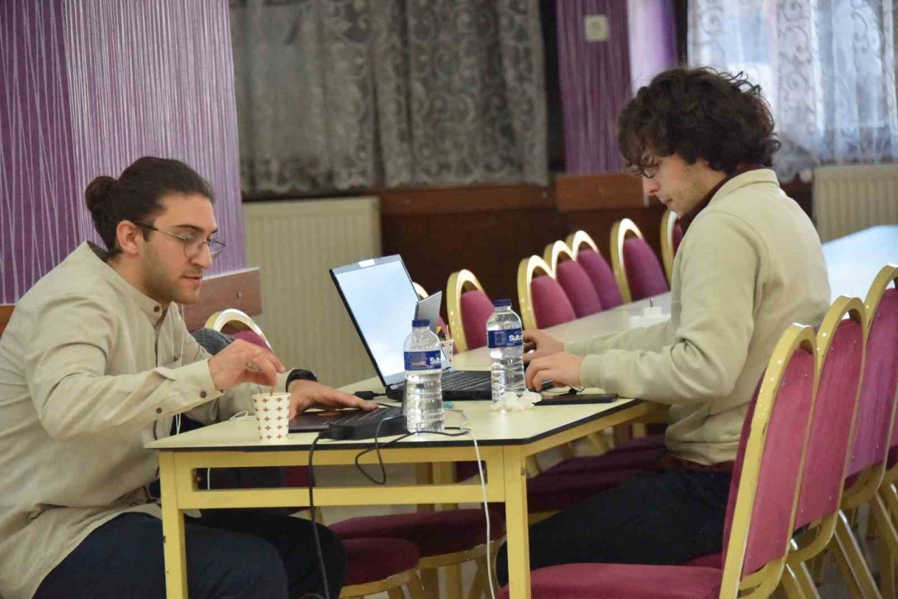 Bozüyük Belediyesi’nden üniversite öğrencilerine Uzaktan Eğitim Merkezi