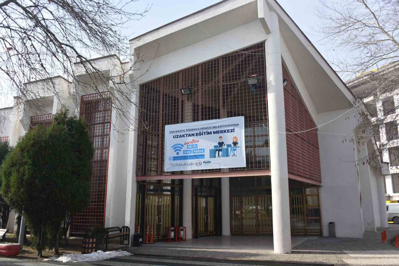 Bozüyük Belediyesi’nden üniversite öğrencilerine Uzaktan Eğitim Merkezi