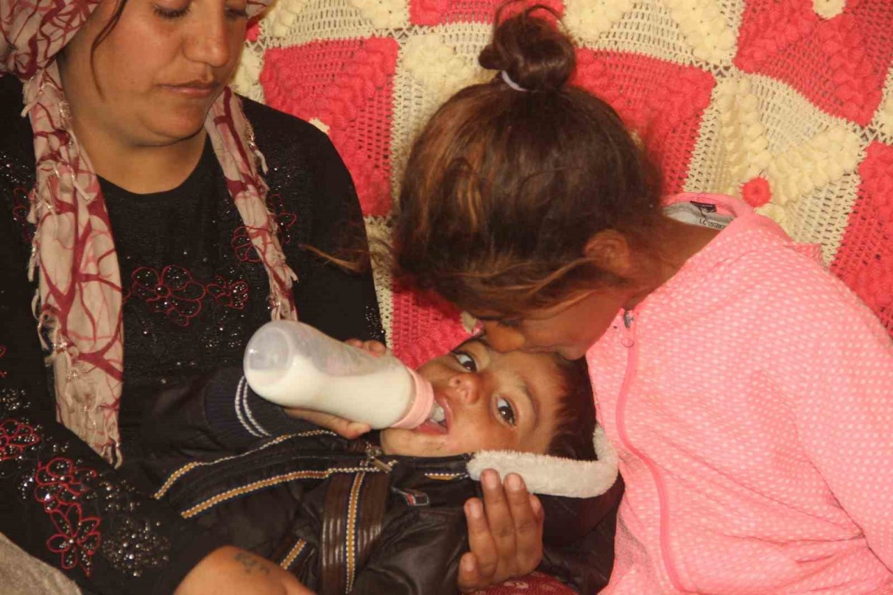 Deprem iki kardeşi sessiz bıraktı