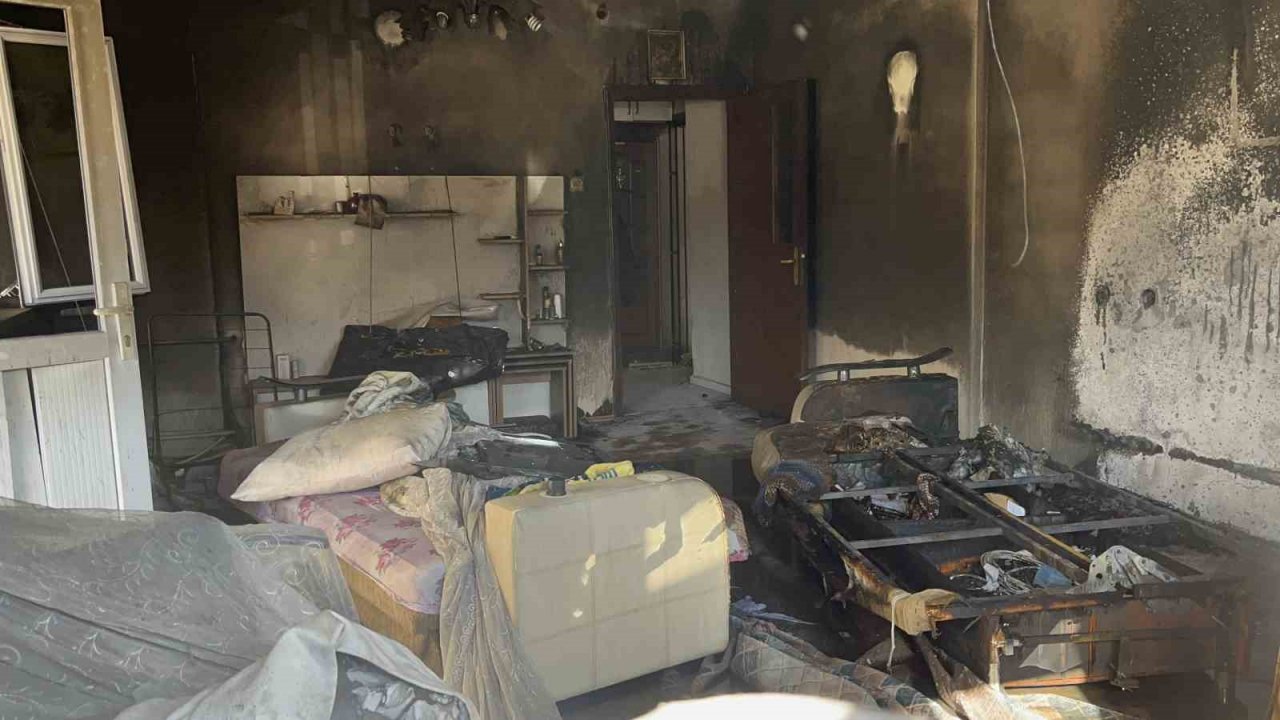 Eskişehir’de ev yangını, 1 ölü