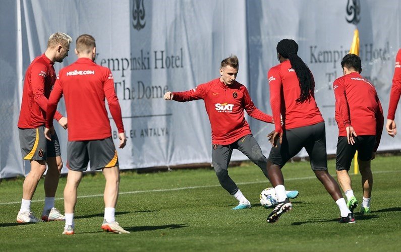 Galatasaray’da hazırlıklar sürüyor