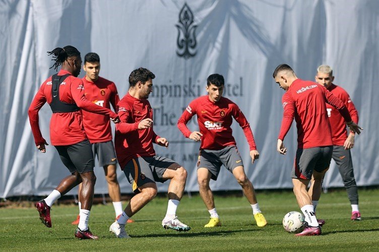 Galatasaray’da hazırlıklar sürüyor