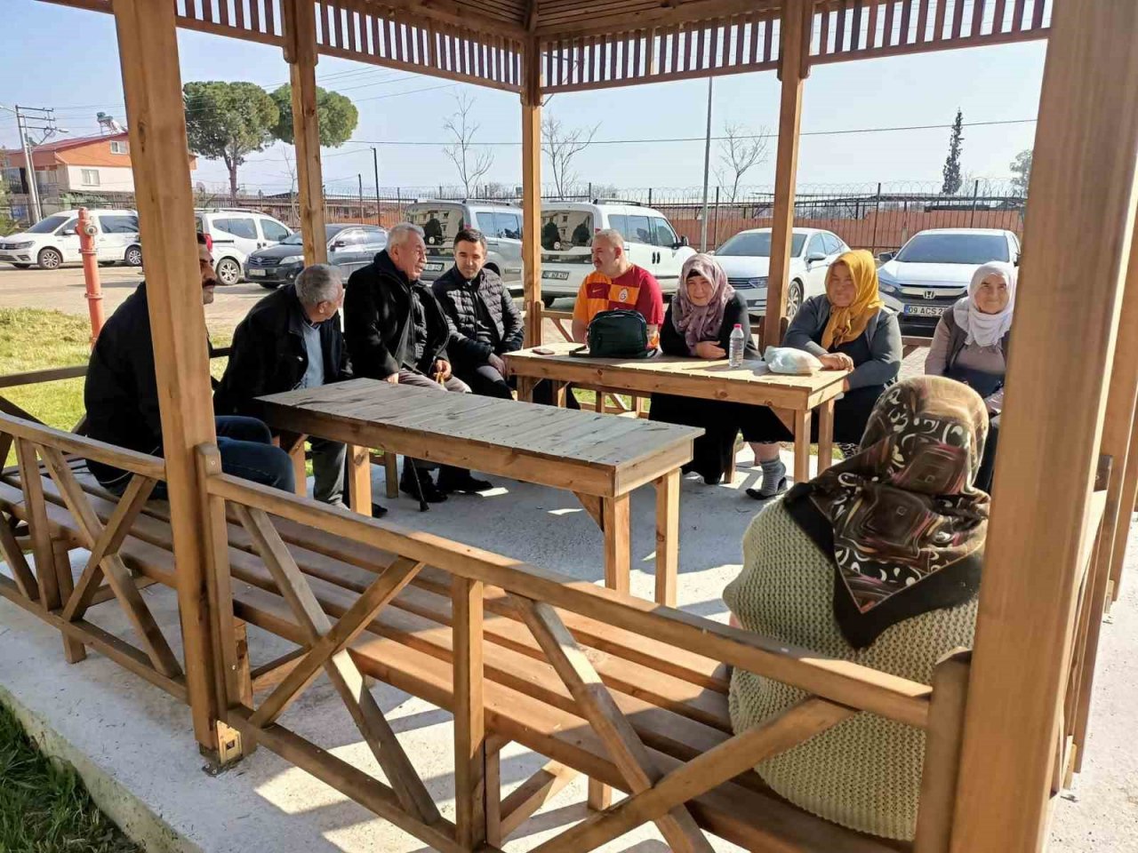 Aydın Aile ve Sosyal Hizmetler İl Müdürlüğü depremzedelere psikososyal destek sağlıyor