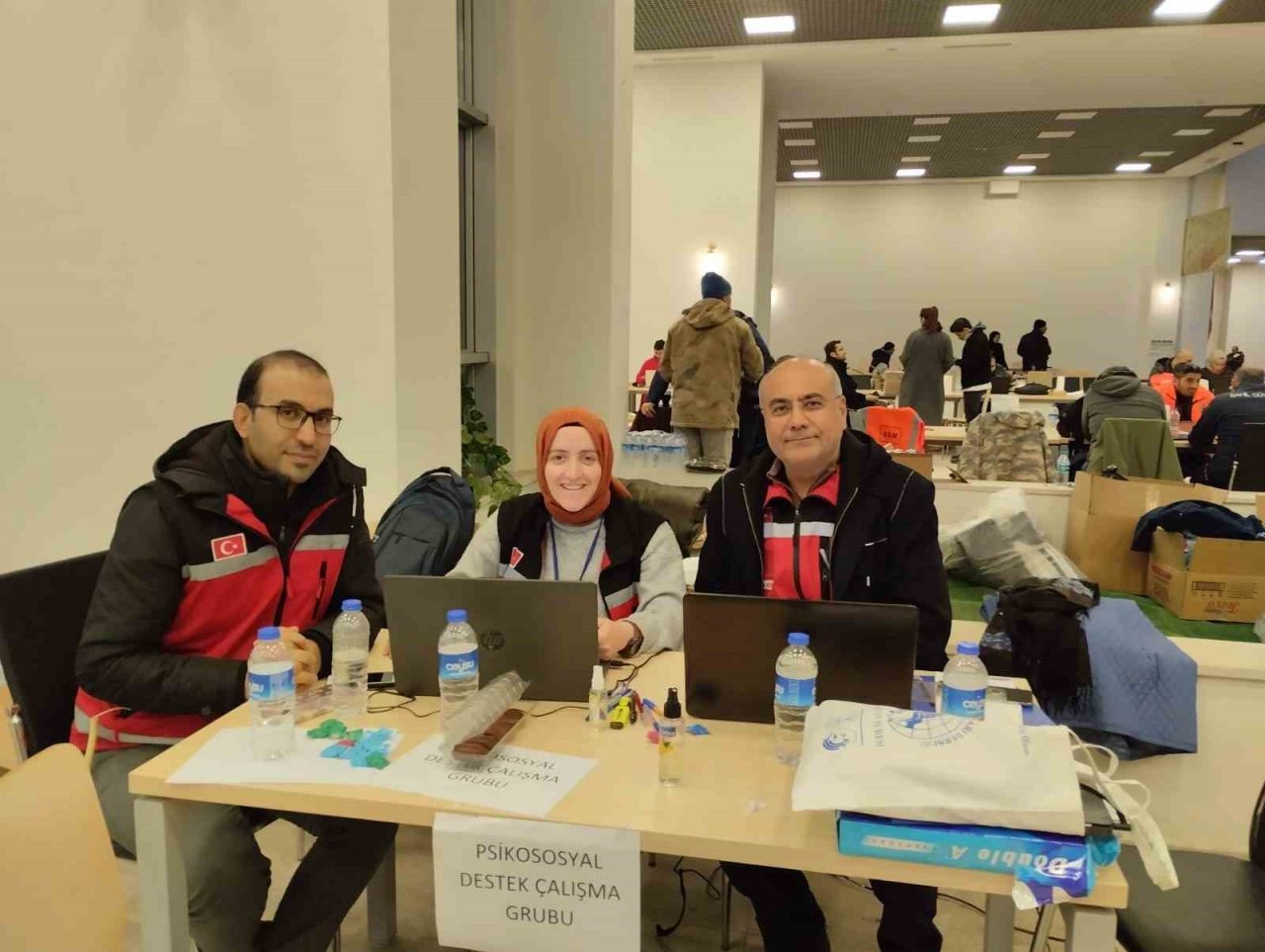 Aydın Aile ve Sosyal Hizmetler İl Müdürlüğü depremzedelere psikososyal destek sağlıyor