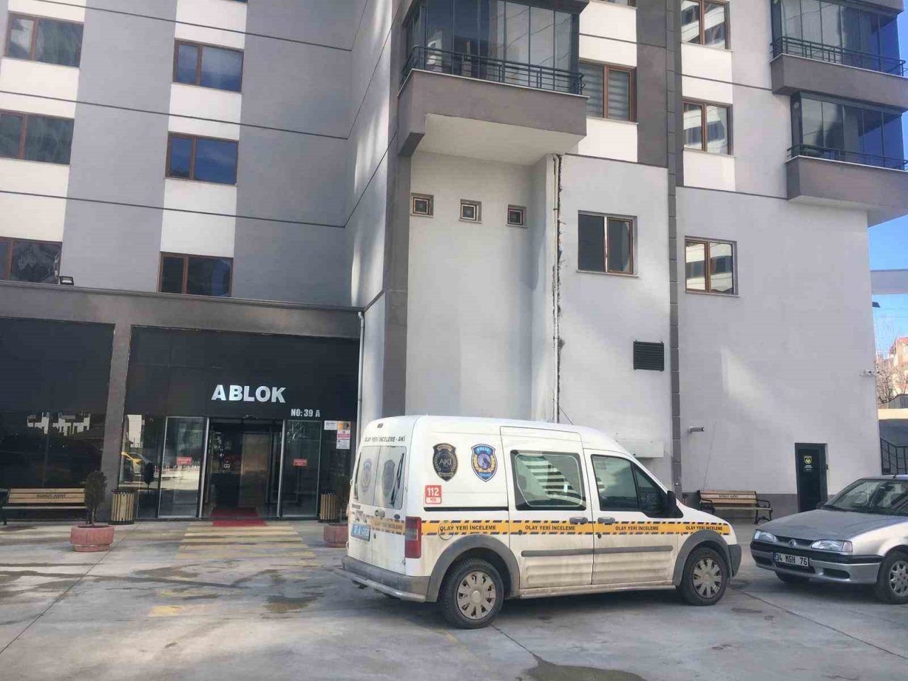 Emekli polis memuru, tartıştığı yeğenini bıçaklayarak öldürdü