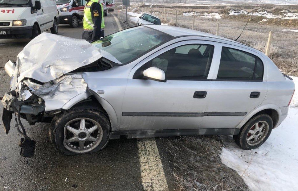 Tavşanlı’da trafik kazası: 5 yaralı