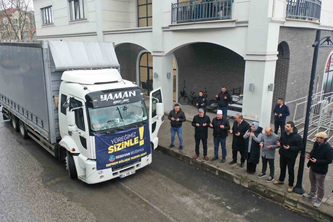 Serdivan’dan deprem bölgesine 23’üncü yardım tırı
