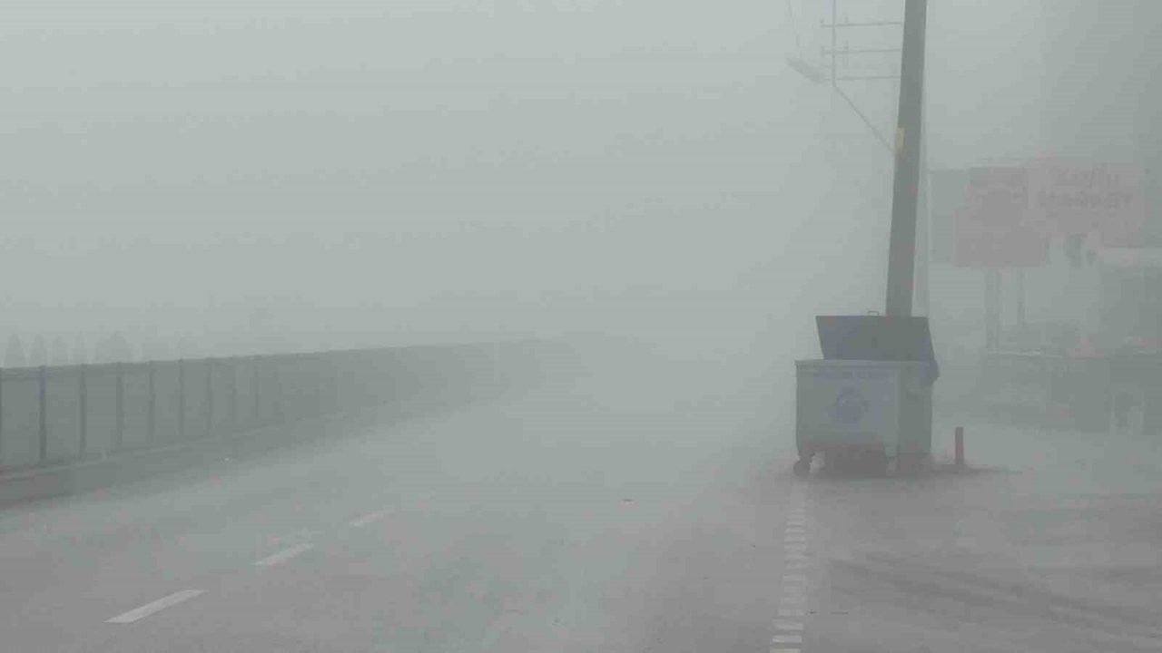 Afyonkarahisar’da sis etkisini gösterdi